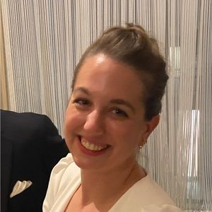 Meet your Posher, Stacy